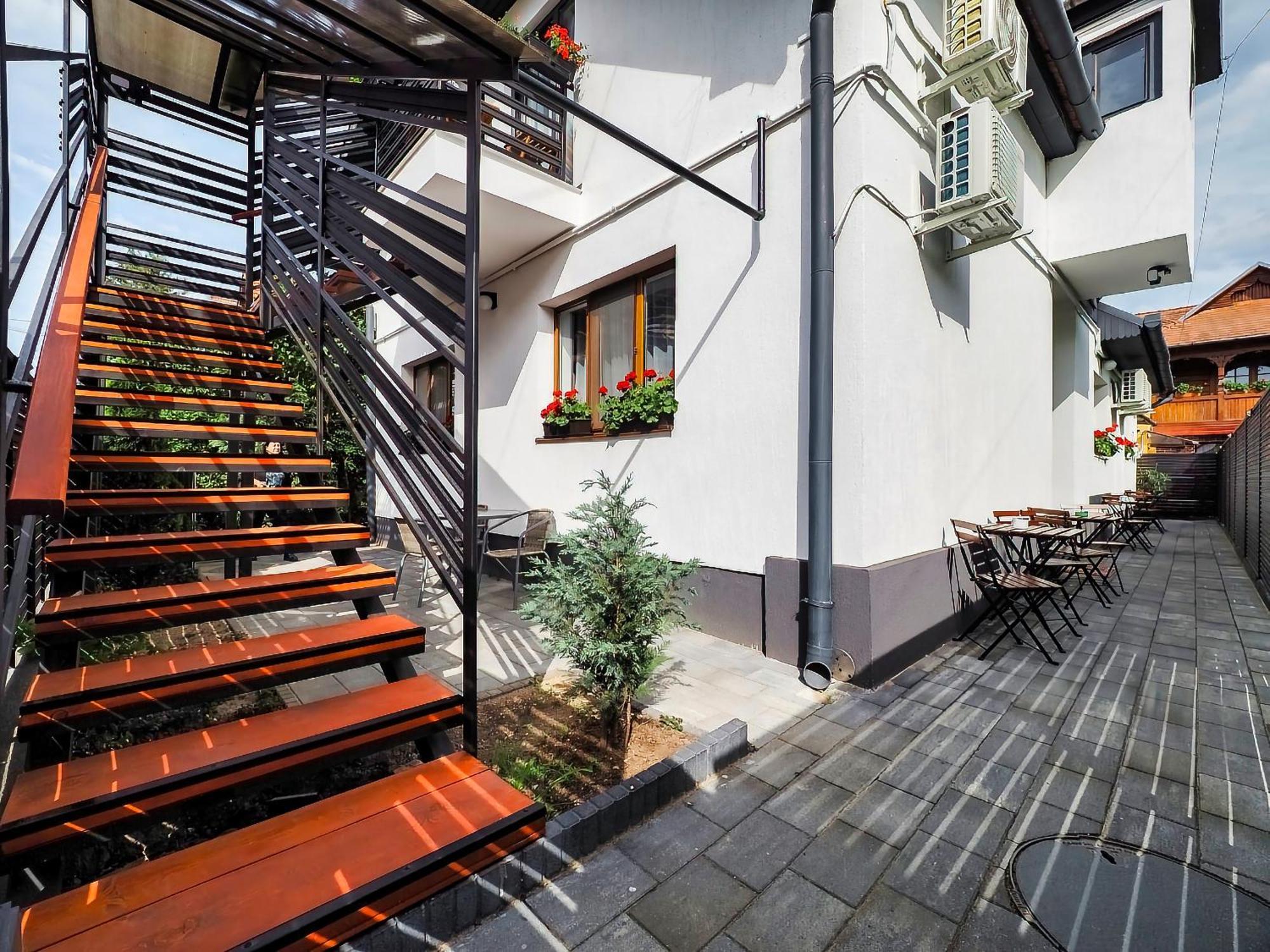 Ben Apartments Central Urban Escape Sibiu Exterior photo